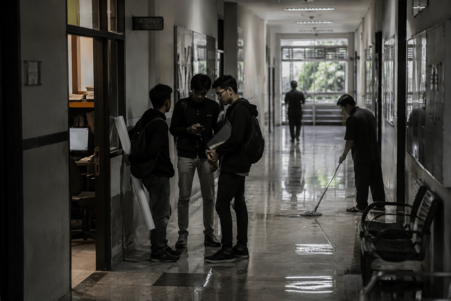ITS Tegaskan Tak Terlibat Skandal Riset Palsu, Nama Jurusan Disebut Dicantumkan Tanpa Dasar