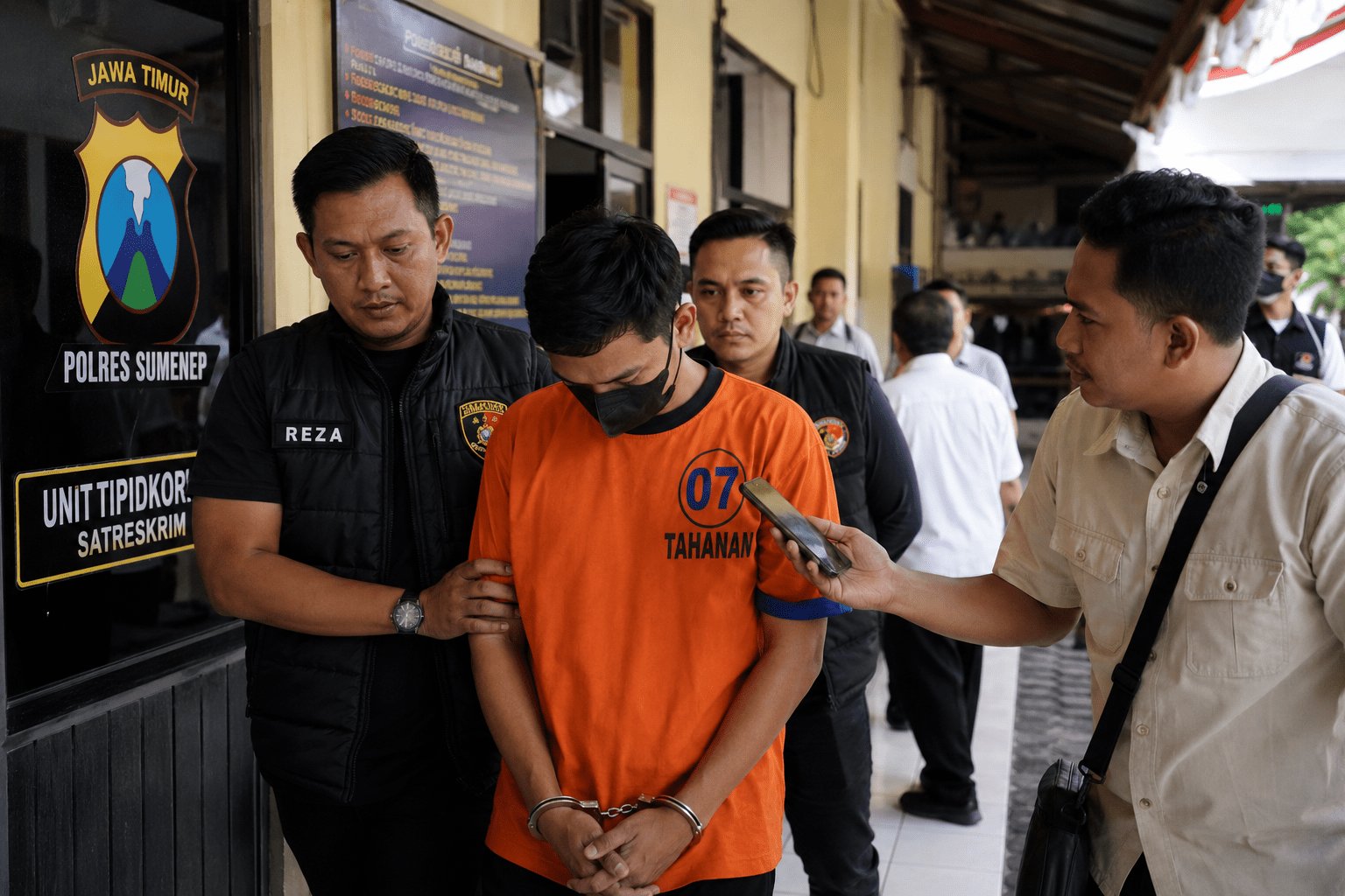 Pria Sumenep Ditangkap, Janjikan Lolos Polisi dan PNS hingga Korban Rugi Rp600 Juta